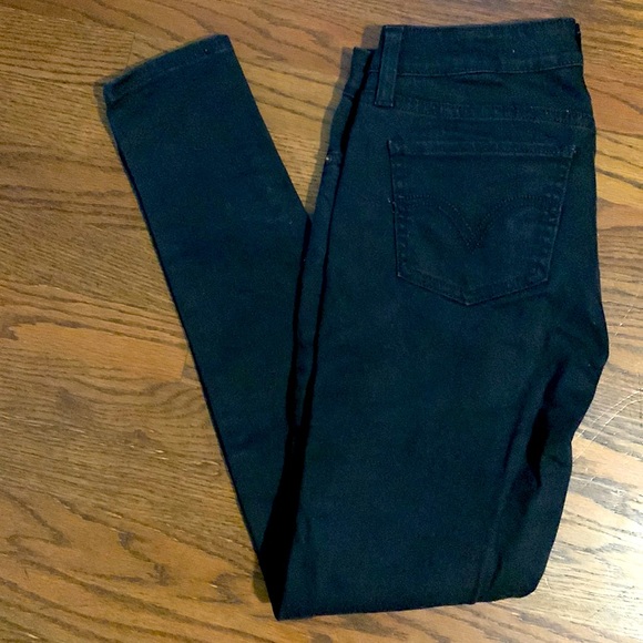 Levi’s black skinny jeans size 5L… bundle and save $$$ - Picture 1 of 3